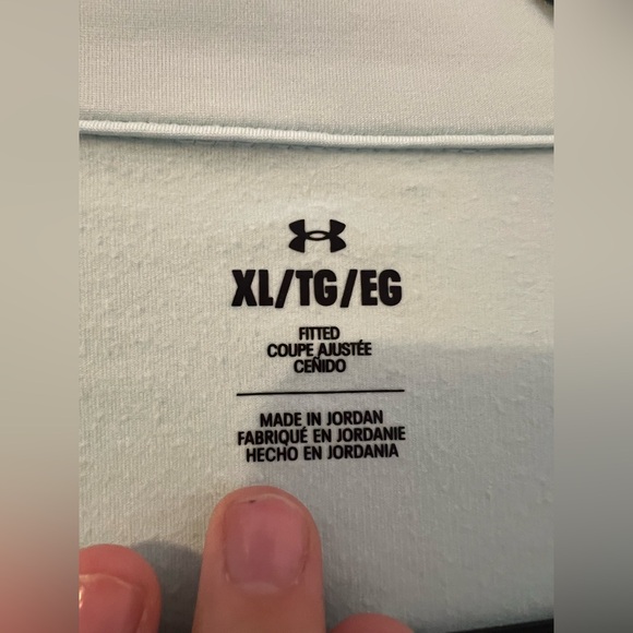 Under armor women’s X-Large 1/4 pull over - Picture 2 of 6